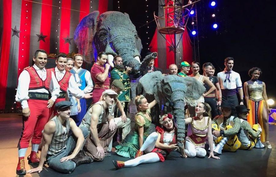The+cast+of+Circus+1903+poses+before+its+embarking+on+its+2017+tour+of+the+United+States.
